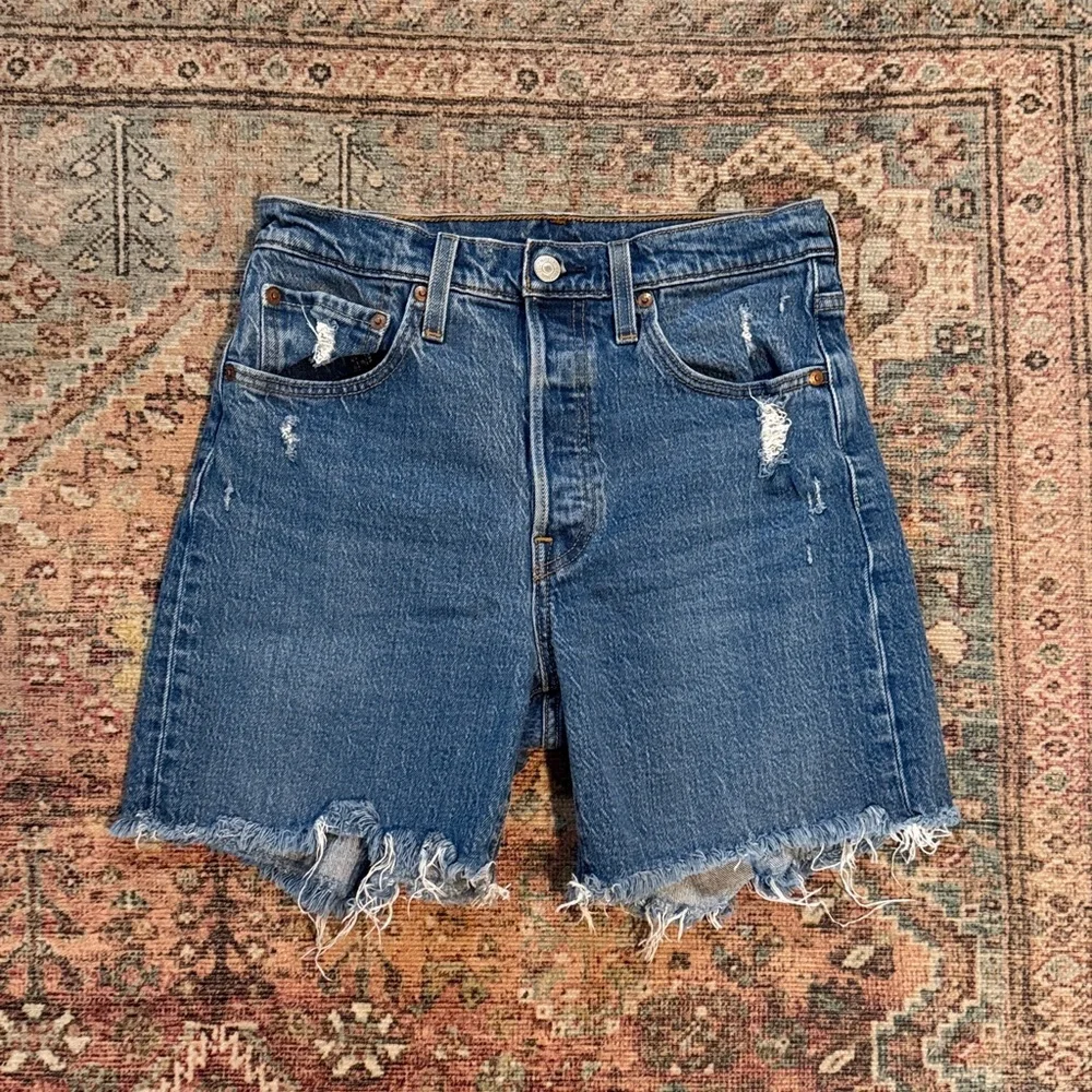 Levi's Original 501 Button Fly Longer Cut-off Shorts in Medium Blue Size 26